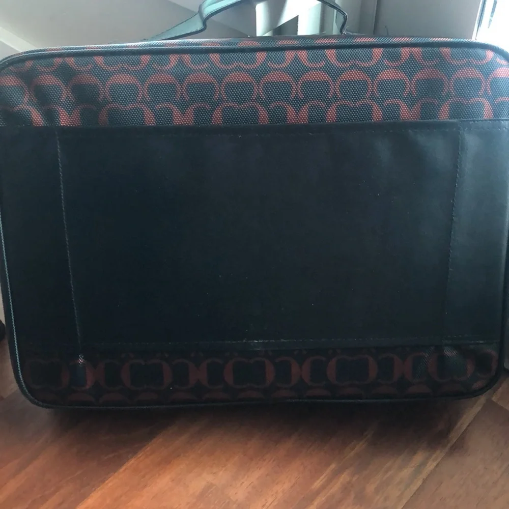 Great Carry-on or Storage Make-up Bag - Picture 2 of 6